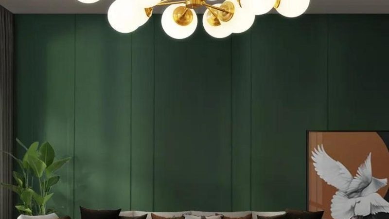 工业照明灯具：批发厂家的选择与考量**